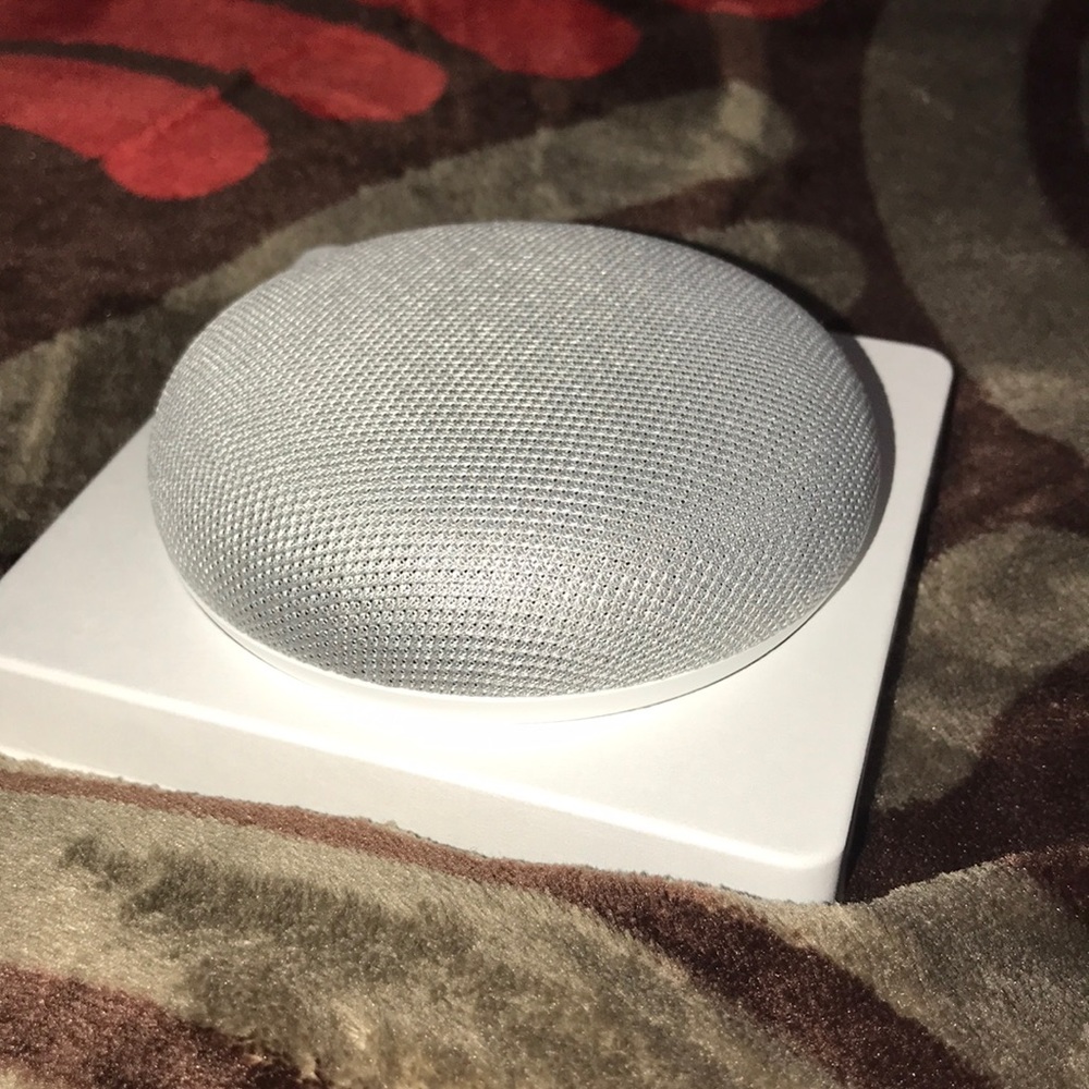 Google Home Mini